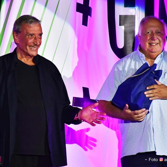 CACHO DE LA CRUZ 004